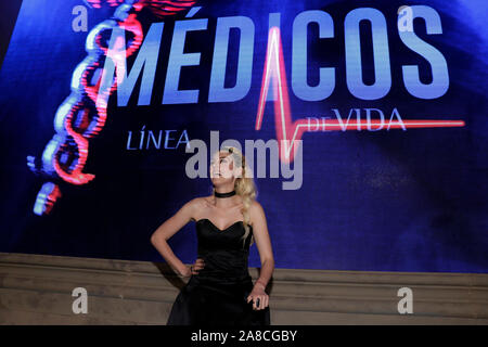 Presentación de la telenovela "Médicos Línea de Vida", production de José Alberto "El Güero" Castro que se estrena en la televisión mexicana. Banque D'Images