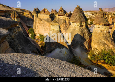 Pasabaglari cheminées de fées parc est cette vallée à couper le souffle est bien connu pour les plus divers collection de cheminées de fées de Cappadoce, Anatolie, Banque D'Images