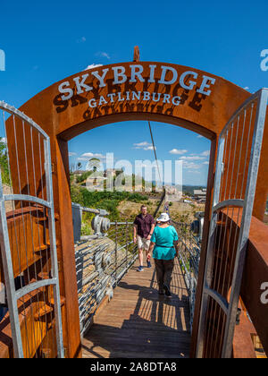 Skybridge suspension piétonne de Gatlinburg dans les Great Smoky Mountains Resort Ville de Gatlinburg Tennessee aux États-Unis Banque D'Images