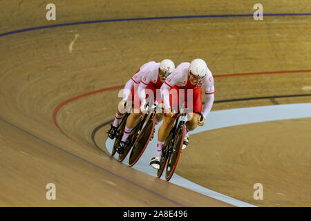 Glasgow, Royaume-Uni. 8 novembre 2019. La Pologne participe à l'équipe de Mens Sprint à Chris Hoy Vélodrome à Glasgow. 8 novembre 2019 Dan-Cooke Crédit/Alamy Live News Banque D'Images