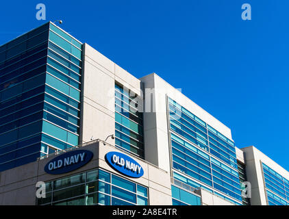 Old Navy siège social. Old Navy est l'Américaine de l'habillement et accessoires société de vente au détail appartenant à la multinationale américaine Gap Inc Banque D'Images