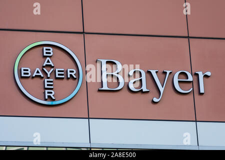 Bayer AG signe à l'office de l'entreprise dans la Silicon Valley. L'allemand Bayer AG est une multinationale pharmaceutique et des sciences de la vie Banque D'Images