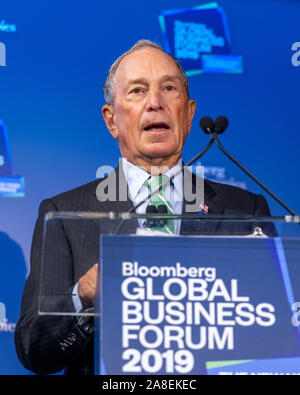 New York, États-Unis, 25 septembre 2019. L'ancien maire de New York Michael Bloomberg milliardaire et traite de la Bloomberg Global Business Forum. Bloom Banque D'Images