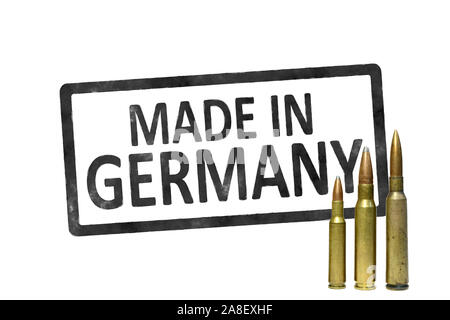 Ein Etikett mit der Aufschrift : "made in Germany", davor, Patronen scharfe, munition Banque D'Images