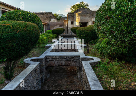 Jardins de Praedia de Giulia Felice, l'une des plus intéressantes villas de Pompéi ville ancienne, Campanie, Italie Banque D'Images