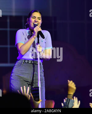 SAN FRANCISCO, CALIFORNIE - 8 novembre : Alessia Cara effectue au cours de la 'les douleurs de plus en plus d'' à l'Auditorium maçonnique SF le 8 novembre 2019 à San Francisco, Californie. Photo : imageSPACE/MediaPunch Banque D'Images