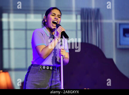 SAN FRANCISCO, CALIFORNIE - 8 novembre : Alessia Cara effectue au cours de la 'les douleurs de plus en plus d'' à l'Auditorium maçonnique SF le 8 novembre 2019 à San Francisco, Californie. Photo : imageSPACE/MediaPunch Banque D'Images