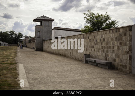 BERLIN, ALLEMAGNE : 08 Septembre 2019 : tour de garde en Gedenkstätte und Museum (Musée et mémorial de Sachsenhausen Sachsenhausen), était un Nazi concentratio Banque D'Images