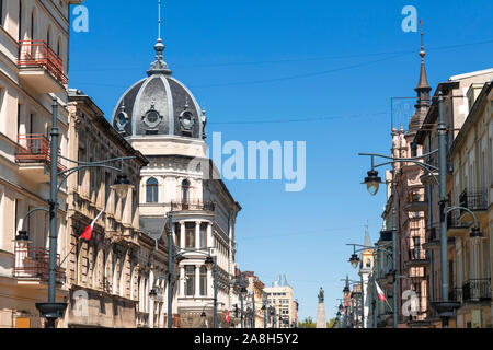 Vieille ville de Lodz. La Pologne. La rue Piotrkowska. Banque D'Images