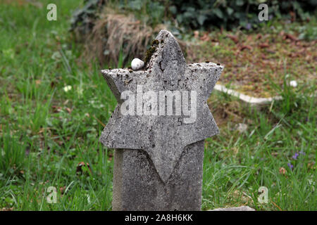 Des tombes juives d'un cimetière Mirogoj à Zagreb, Croatie Banque D'Images