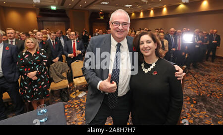 Ancien sous-marinier Steve Aiken est confirmé en tant que nouveau chef du Parti unioniste de l'Ulster à l'hôtel Hilton de Templepatrick, Co Antrim. Banque D'Images