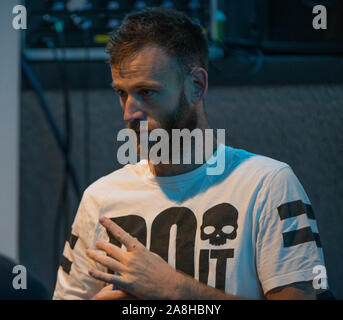 O2, Londres, Royaume-Uni. 9 novembre 2019. Tennis ATP Nitto préparations finales commencent par la réunion des équipes de double mens haut les membres de la presse sportive internationale avant les matches, commencer le 10 novembre. Image : Michael Vénus, Nouvelle-Zélande double professionnel player. Credit : Malcolm Park/Alamy Live News. Banque D'Images
