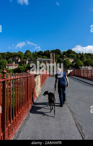 Vues de l'étonnant pont de fer, Ironbridge à Telford Shropshire, célèbre monument industriel, Banque D'Images