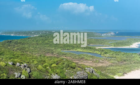 Guadeloupe, panorama de la pointe des Chateaux, beau paysage marin de l'île Banque D'Images