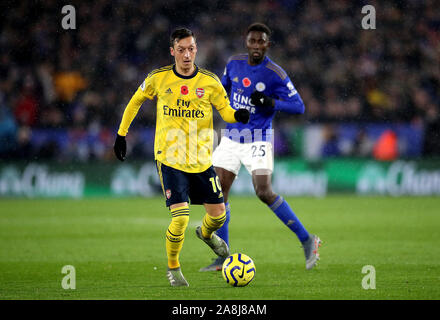 Mesut Ozil d'Arsenal en action au cours de la Premier League match à la King Power Stadium, Leicester. Banque D'Images