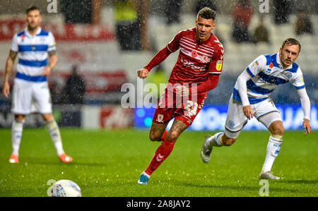 Londres, Royaume-Uni. 09Th Nov, 2019. Marvin Johnson de Middlesborough FC sur la balle au cours de l'EFL Sky Bet match de championnat entre les Queens Park Rangers et Middlesbrough à la Fondation Prince Kiyan Stadium, Londres, Angleterre. Photo par Phil Hutchinson. Usage éditorial uniquement, licence requise pour un usage commercial. Aucune utilisation de pari, de jeux ou d'un seul club/ligue/dvd publications. Credit : UK Sports Photos Ltd/Alamy Live News Banque D'Images