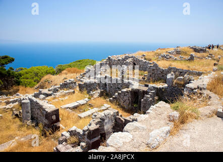 Ancient Thera Santorini, Grèce/-17OCT2019 : Ancient Thera est une ville antique sur le dessus de la montagne Messavouno sur l'île grecque de Santorin. Banque D'Images