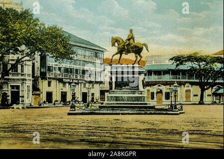 30 Aug 2004 Old vintage 1900s photo peinte à la main de King Edwards Statue Kala Ghoda Bombay Mumbai Maharashtra Inde Banque D'Images