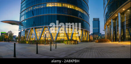 Poland-April:2018,Varsovie immeubles de bureaux modernes-Varsovie spire, centre d'affaires à Varsovie Banque D'Images