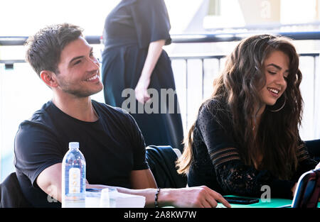 Robert Scott Wilson et Victoria Konefal à jours de notre vie la Journée de reconnaissance du ventilateur à Citywalk à Los Angeles, CA le 9 novembre 2019 Banque D'Images