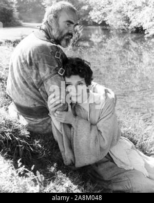 SEAN CONNERY et Audrey Hepburn dans la région de Robin et Marian (1976), réalisé par Richard Lester. Credit : Columbia Pictures / Album Banque D'Images