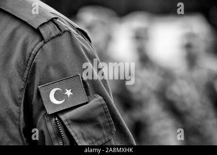 Drapeau turc sur l'uniforme de l'armée de la Turquie. Les troupes de la Turquie. Soldats turcs Banque D'Images