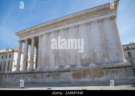 Nîmes, Maison carree, temple romain Banque D'Images