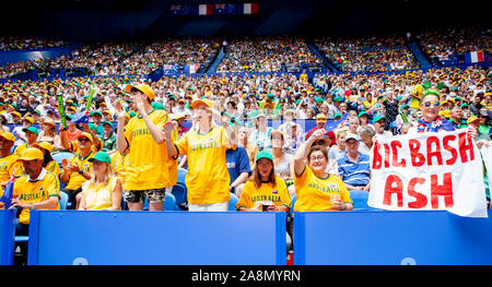 Perth, Australie. 10 Nov, 2019. 10 novembre 2019 RAC ; Arena, Perth, Australie occidentale, Australie ; Fed Cup par BNP Paribas Tennis finale, l'Australie contre la France ; supporters australiens acclamer l'Ash barty - usage éditorial : Action Crédit Plus Sport Images/Alamy Live News Banque D'Images