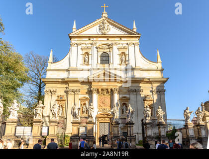 L'Église Saints Pierre et Paul dans la vieille ville de Cracovie sur une journée ensoleillée d'automne Banque D'Images