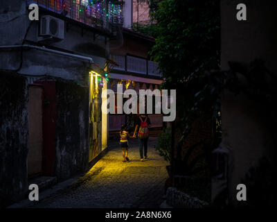 Mumbai, Inde - octobre 28,2019 : Patrimoine de maisons dans une ruelle de Khotachiwadi au sud de Mumbai Banque D'Images