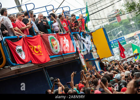 Sao Paulo, Brésil. 09Th Nov, 2019. L'ancien Président Lula a parlé de supporters lors d'un événement au syndicat des métallurgistes ABC, à São Bernardo do Campo, le samedi après-midi (09). Crédit : Foto Arena LTDA/Alamy Live News Banque D'Images