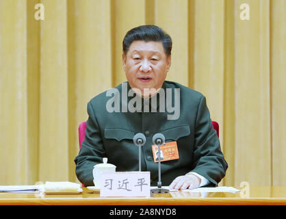 Beijing, Chine. 10 Nov, 2019. Le président chinois Xi Jinping, également secrétaire général du Parti communiste chinois (PCC) et président du Comité central de la Commission militaire centrale (CMC), assiste à une réunion sur le développement militaire au niveau primaire s'est tenue du 8 au 10 novembre à Beijing, capitale de la Chine. Crédit : Li Gang/Xinhua/Alamy Live News Banque D'Images