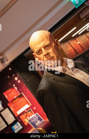 Sculpture de cire de Bruce Willis chez Madame Tussauds Istanbul. Walter Bruce Willis est un acteur, producteur et chanteur. Banque D'Images