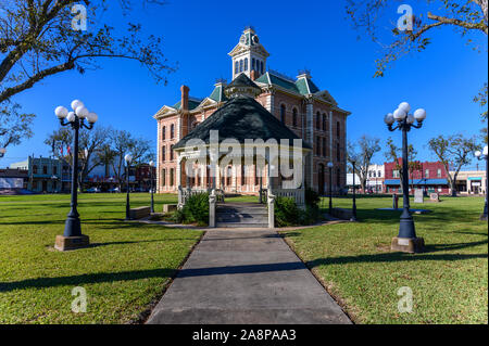 Place de la ville et palais de justice du comté de Wharton historique construit en 1889. Dans la ville de Wharton Wharton County dans le sud-est du Texas, United States Banque D'Images