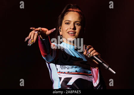 Texas, USA. 09Th Nov, 2019. Rosalía effectue au cours de la deuxième assemblée annuelle Astroworld Festival à NRG Park le 9 novembre 2019 à Houston, Texas. Credit : MediaPunch Inc/Alamy Live News Banque D'Images