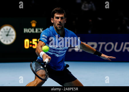 Londres, Royaume-Uni. 10 Nov, 2019. Novak Djokovic la Serbie au cours de son match contre Berrettini de l'Italie au premier jour de la Nitto ATP World Tour finals à l'O2 Arena le 10 novembre 2019 à Londres, Angleterre : Crédit Photo Agency indépendante/Alamy Live News Banque D'Images