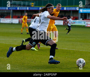 DOVER Royaume-uni. 10 novembre Nassim L'Ghoul de Dover Athletic pendant le premier tour de la FA Cup entre Dover Athletic et Southend United à Crabble Banque D'Images