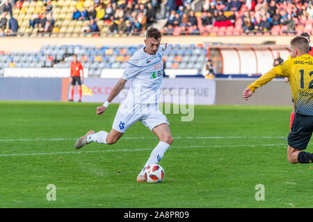 Lausanne, Suisse. 10 Nov, 2019. Lausanne, Suisse - 2019/11/08 : Aldin Turkes du Lausanne Sport fait un tir dans la surface de réparation lors de la 14e jour Brach.ch Challenge League entre Lausanne Sport et Fc Schaffhouse. Lausanne Sport gagne 5-0. (Photo par Eric Dubost/Pacific Press) Credit : Pacific Press Agency/Alamy Live News Banque D'Images