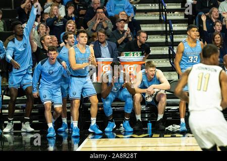 Winston-Salem, NC, USA. 10 Nov, 2019. Columbia Lions banc réagit à la partition dans le match de basket-ball de NCAA à LJVM Coliseum de Winston-Salem, NC. (Scott Kinser/Cal Sport Media). Credit : csm/Alamy Live News Banque D'Images