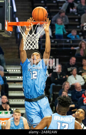 Winston-Salem, NC, USA. 10 Nov, 2019. Columbia Lions guard Cameron Shockley-Okeke (12) dunks dans le match de basket-ball de NCAA à LJVM Coliseum de Winston-Salem, NC. (Scott Kinser/Cal Sport Media). Credit : csm/Alamy Live News Banque D'Images