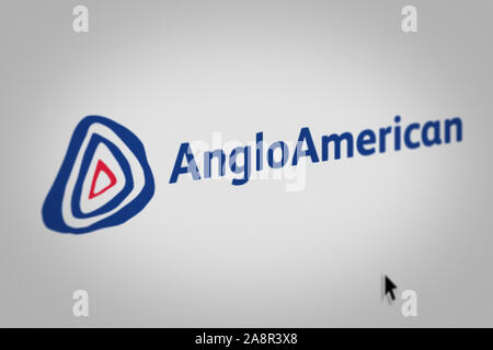 Logo de l'entreprise publique Anglo American plc affichée sur un écran d'ordinateur en gros plan. Credit : PIXDUCE Banque D'Images