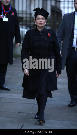 Londres, Royaume-Uni. 10 Nov, 2019. Priti Patel (Home Secretary) à Downing Street sur le chemin de la cérémonie du souvenir dimanche au cénotaphe de Whitehall. Dimanche du souvenir, Londres, le 10 novembre 2019. Crédit : Paul Marriott/Alamy Live News Banque D'Images