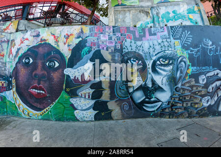 Le Graffiti dans le district de San Javier (également connu sous le nom de Comuna 13) à Medellin, Colombie. Banque D'Images