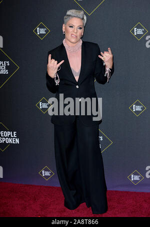 SANTA MONICA, USA. 11 novembre 2019 : Rose à la 2019 E ! People's Choice Awards à Santa Monica Barker Hangar. Photo : Paul Smith/Featureflash Banque D'Images