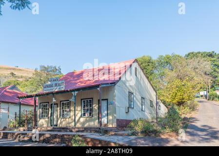 PILGRIMS REST, AFRIQUE DU SUD - 21 MAI 2019 : une scène de rue, avec Mme Mac commerçant général dans un bâtiment historique, dans la région de Pilgrims Rest à Mpumalanga Banque D'Images