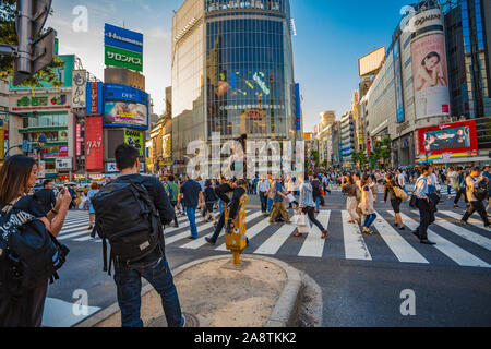 Croisement de Shibuya, l'intersection la plus occupée dans le monde, Tokyo, Japon, Asie Banque D'Images