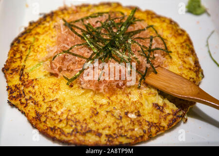 Style japonais yam crêpe. EN Brasserie japonaise. Shinagawa. Tokyo. Le Japon Banque D'Images