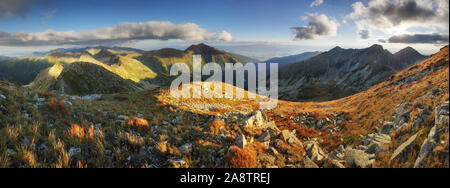 Vue panoramique sur l'ouest de pointe de Rohac Tatras ou panorama Rohace Banque D'Images