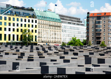 BERLIN, ALLEMAGNE - le 26 mai 2018 : une vue sur le Mémorial aux Juifs assassinés d'Europe, également connu sous le nom de Mémorial de l'Holocauste, à Berlin, Allemagne Banque D'Images