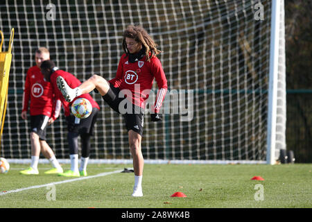 Cardiff, Royaume-Uni. 11Th Nov, 2019. Ethan Ampadu de galles Pays de Galles au cours de la formation à l'équipe de football de l'Hotel Balzac, Hensol, près de Cardiff, Pays de Galles, le lundi 11 novembre 2019. L'équipe se préparent pour leurs matches de qualification de l'UEFA Euro 2020 contre l'Azerbaïdjan et la Hongrie. Photos par Andrew Verger/Alamy Live News Banque D'Images